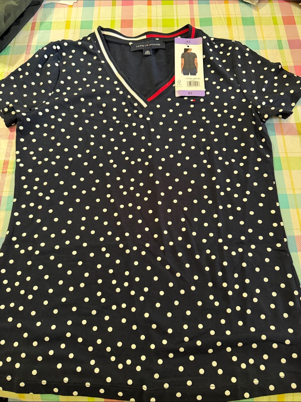Tommy Hilfiger Navy and White Polka Dot V-Neck Tee with Red Trim Size XS
